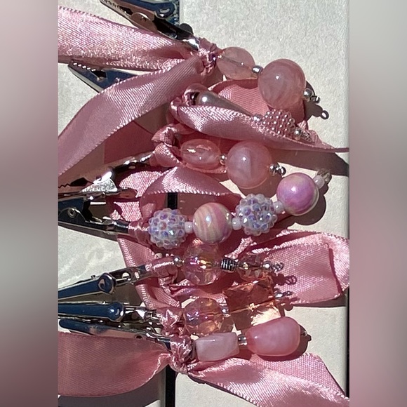 😊 Bundle & Save! Barbie LOVES offers! 20% OFF Bundles! Thank you for looking.❤️ - Picture 8 of 12